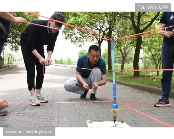 滑板战术解析：广州滑板队的战术控制与团队协作机制探讨